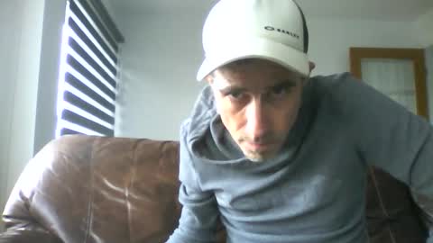 fouraide42 online show from 11/17/25, 06:35