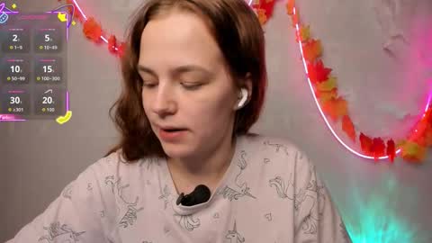 Lisa online show from 10/19/25, 08:20