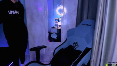 Foxicfu online show from 03/06/25, 03:13