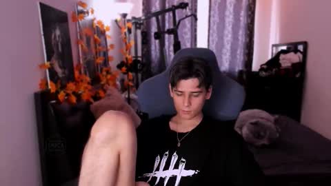 Foxicfu online show from 11/22/25, 09:19