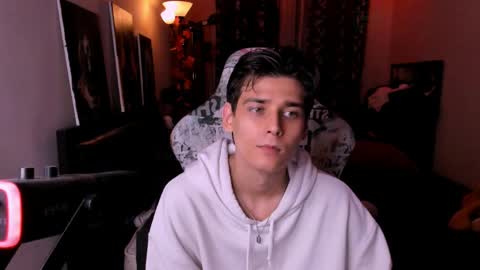 Foxicfu online show from 04/04/26, 02:36