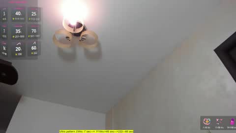 Snapshot of foxx_giirl chatting on 04/26/26, 04:54 Foxx online show from 04/26/26, 04:54