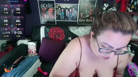 Snapshot of foxxbell chatting on 01/03/25, 06:01 foxxbell online show from 01/03/25, 06:01