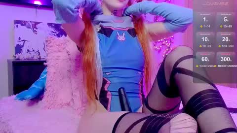 Snapshot of foxxetty chatting on 05/19/26, 11:27 Helen online show from 05/19/26, 11:27