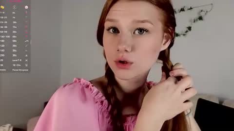 Snapshot of foxxx_tail chatting on 07/18/26, 12:31 Petra online show from 07/18/26, 12:31