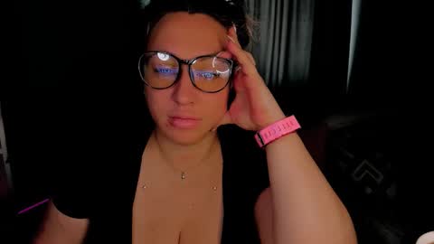 Kris online show from 10/27/25, 03:10