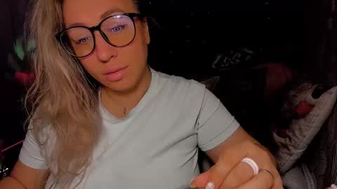 Kris online show from 12/18/25, 02:06