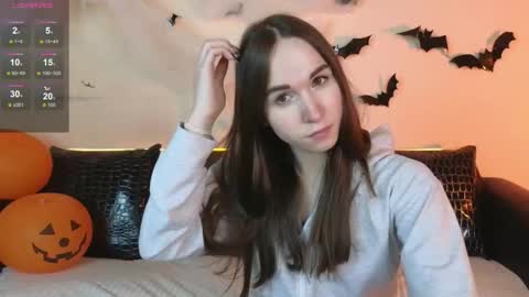 Snapshot of foxxy_girl_ chatting on 11/02/25, 07:38 andice online show from 11/02/25, 07:38