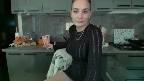 Snapshot of foxxyanna chatting on 09/15/25, 06:46 Ana online show from 09/15/25, 06:46