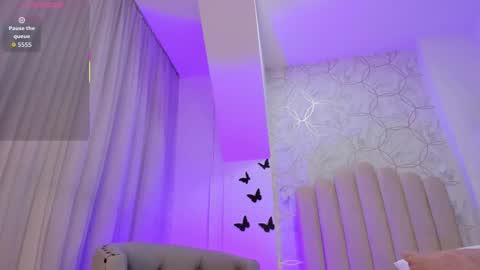 Foxy online show from 11/27/25, 08:33