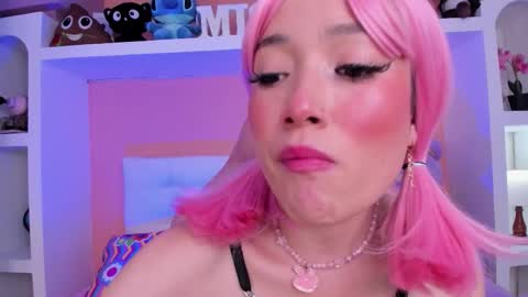 Miss Eva online show from 12/04/25, 05:32