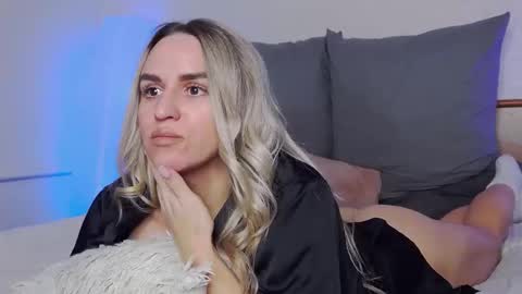 Foxy Kimmi online show from 12/16/25, 06:51