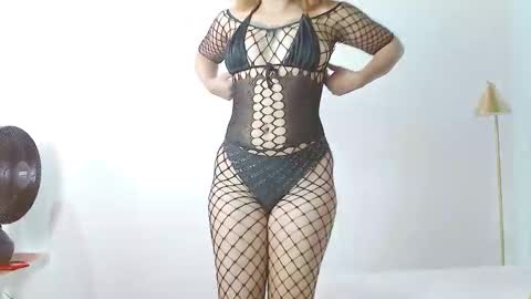 foxy_lexy online show from 02/08/25, 12:50