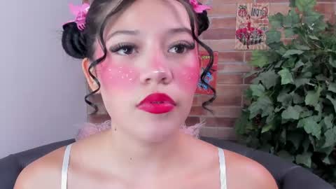 Snapshot of foxy_loren chatting on 06/20/26, 11:02 Loren online show from 06/20/26, 11:02