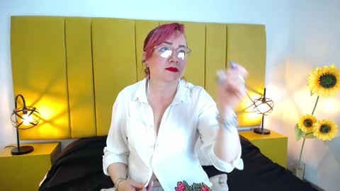 Foxy miilf online show from 09/11/25, 01:22