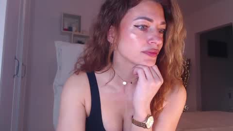 Adela - Single mom. 40 y online show from 03/30/26, 06:36