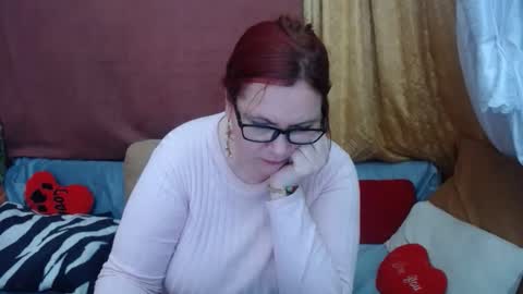 Snapshot of foxydesiree chatting on 04/30/26, 10:36 foxydesiree online show from 04/30/26, 10:36