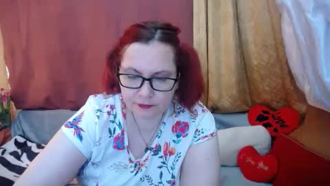 Snapshot of foxydesiree chatting on 05/19/26, 09:59 foxydesiree online show from 05/19/26, 09:59