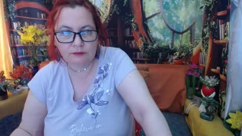 Snapshot of foxydesiree chatting on 07/05/26, 12:56 foxydesiree online show from 07/05/26, 12:56
