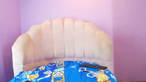 foxyhillx online show from 06/03/26, 10:48