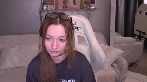 Maya online show from 12/02/25, 02:34