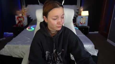 Maya online show from 02/22/26, 09:08