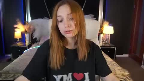 Snapshot of foxymayy chatting on 06/24/26, 12:48 Maya online show from 06/24/26, 12:48