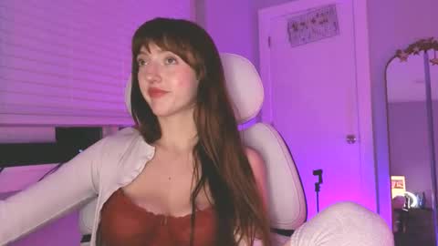 Snapshot of foxyredddd chatting on 02/09/26, 02:48 beautiful blair online show from 02/09/26, 02:48