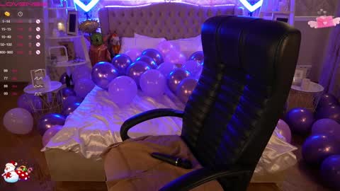 Snapshot of foxyshyyy chatting on 01/11/25, 10:51 Inna  online show from 01/11/25, 10:51