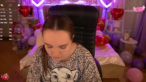 Snapshot of foxyshyyy chatting on 02/16/25, 12:54 Inna  online show from 02/16/25, 12:54