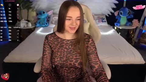 Snapshot of foxyshyyy chatting on 10/09/25, 06:00 Inna  online show from 10/09/25, 06:00