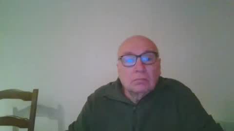 Snapshot of fra94 chatting on 10/16/25, 09:05 fra94 online show from 10/16/25, 09:05