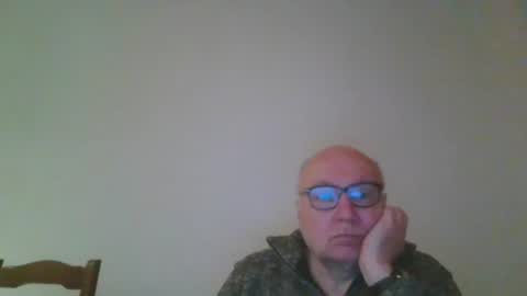 Snapshot of fra94 chatting on 03/10/26, 11:32 fra94 online show from 03/10/26, 11:32