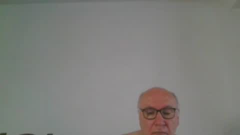 Snapshot of fra94 chatting on 06/05/26, 01:17 fra94 online show from 06/05/26, 01:17