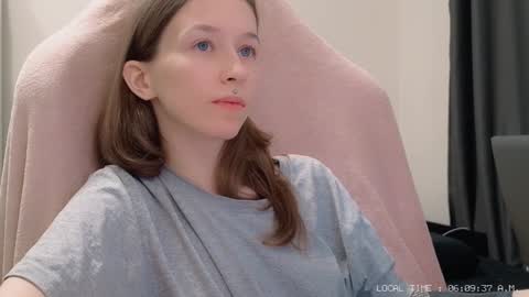 fran_bow online show from 01/06/25, 03:09