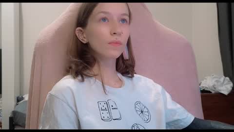 fran_bow online show from 01/30/25, 08:22