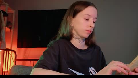 fran_bow online show from 03/30/26, 01:12