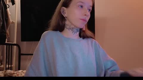 fran_bow online show from 04/14/26, 04:35