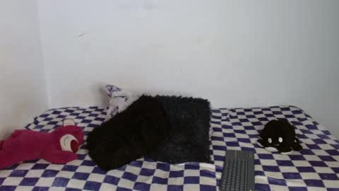 Snapshot of frances_ka chatting on 10/11/25, 12:54 francesca  online show from 10/11/25, 12:54