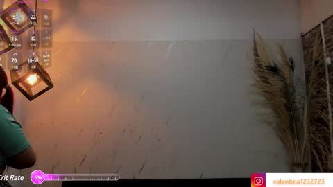 Snapshot of francesca_bbw chatting on 12/21/24, 09:23 online show from 12/21/24, 09:23