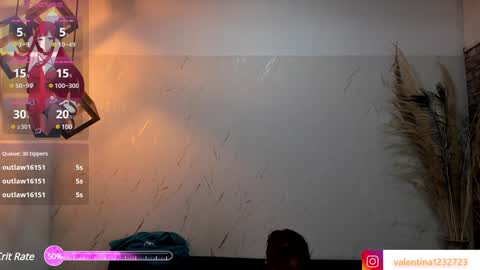 Snapshot of francesca_bbw chatting on 01/08/25, 09:32 online show from 01/08/25, 09:32