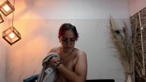 Snapshot of francesca_bbw chatting on 02/10/25, 09:14 online show from 02/10/25, 09:14