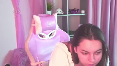 Francesca online show from 12/17/25, 07:58