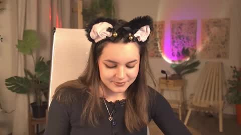 Snapshot of francescacavaliere chatting on 05/18/26, 09:15 Francesca online show from 05/18/26, 09:15