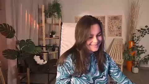Snapshot of francescacavaliere chatting on 07/02/26, 12:11 Francesca online show from 07/02/26, 12:11