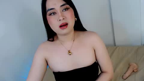 Snapshot of franchesca_fucks chatting on 10/24/25, 08:33 LOVE online show from 10/24/25, 08:33