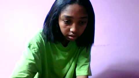 Snapshot of francia333068 chatting on 06/30/26, 04:02 francia333068 online show from 06/30/26, 04:02