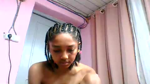 Snapshot of francia333068 chatting on 07/15/26, 06:13 francia333068 online show from 07/15/26, 06:13