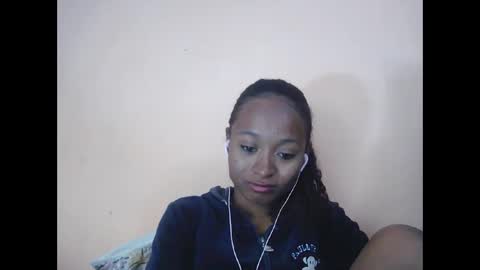 francine925426 online show from 10/23/25, 12:26