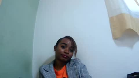 Snapshot of francine925426 chatting on 07/08/26, 06:29 francine925426 online show from 07/08/26, 06:29